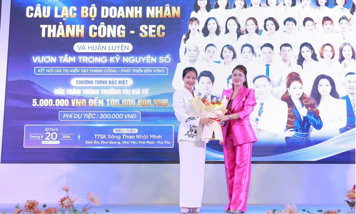 Bà Lê Hải Yến (bên phải) - Chủ tịch Công ty ISALI Group được bầu giữ chức vụ Chủ tịch sáng lập Câu lạc bộ Bà Lê Hải Yến (bên phải) - Chủ tịch Công ty ISALI Group được bầu giữ chức vụ Chủ tịch sáng lập Câu lạc bộ