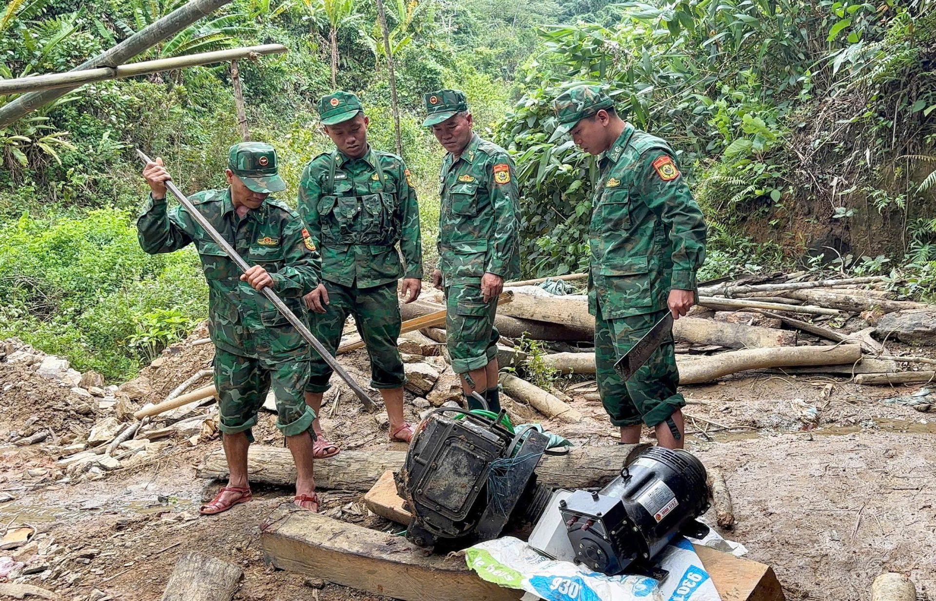 Phá hủy máy móc Phá hủy máy móc
