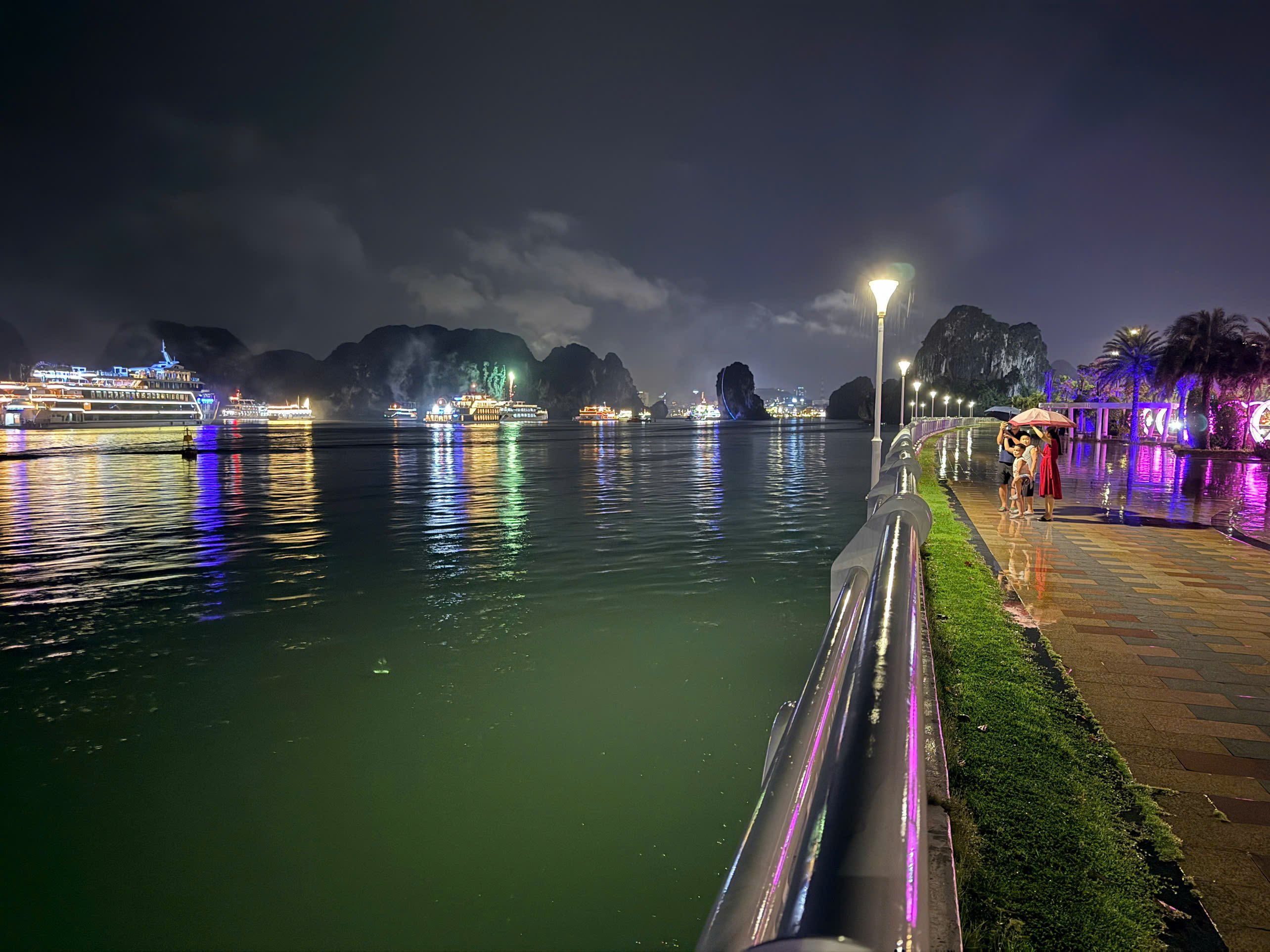 Chương trình thu hút sự tham gia của các nhân dân và du khách Chương trình thu hút sự tham gia của các nhân dân và du khách