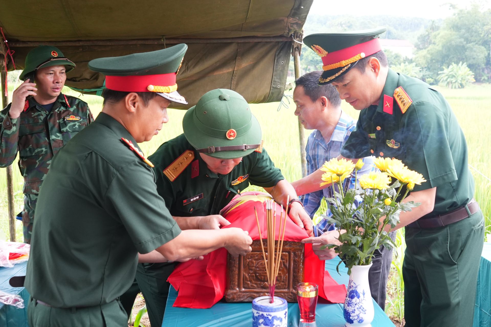 Lào Cai đẩy nhanh xác minh hồ sơ, tìm kiếm hài cốt liệt sĩ Lào Cai đẩy nhanh xác minh hồ sơ, tìm kiếm hài cốt liệt sĩ