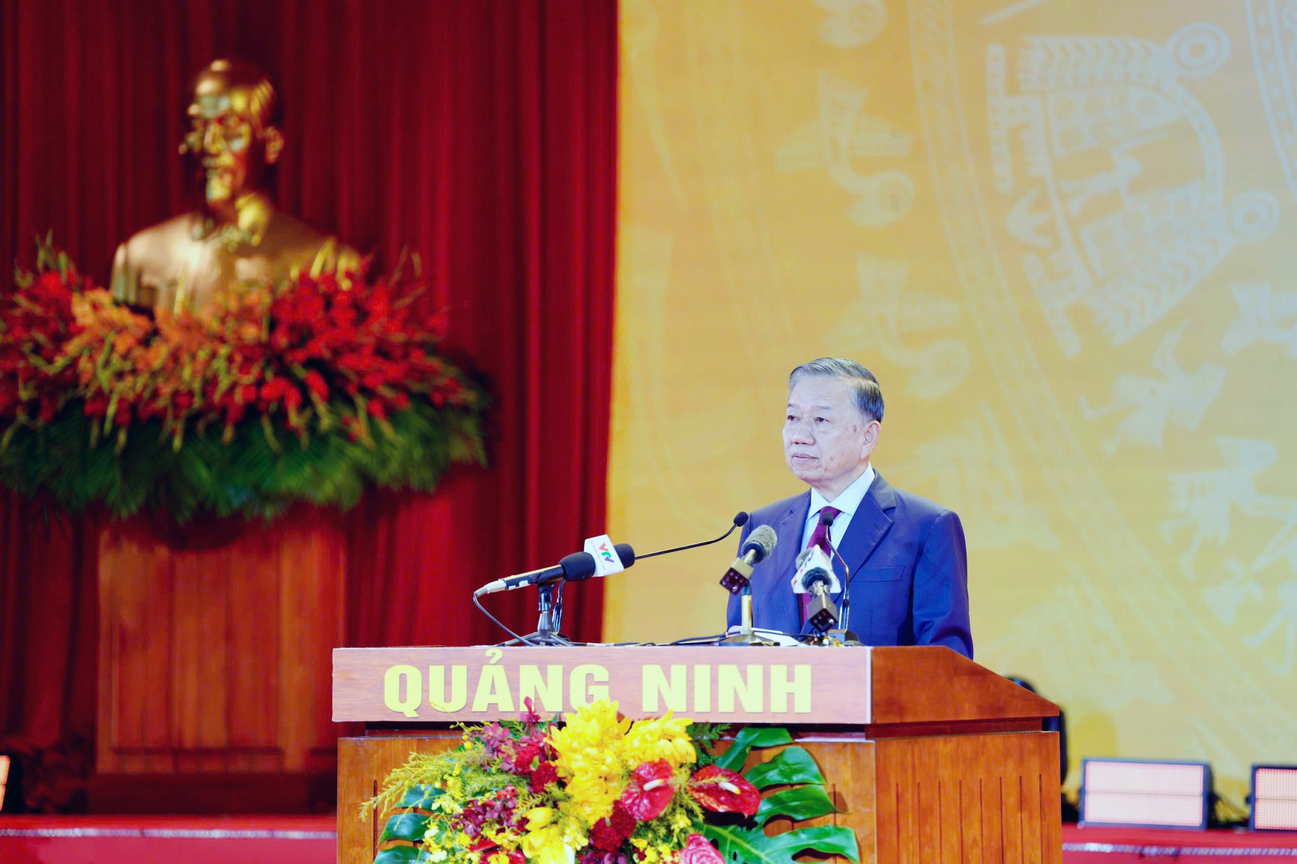 Tổng Bí thư, Chủ tịch nước Tô Lâm phát biểu tại Lễ công bố Nghị quyết của Quốc hội về thành lập thành phố Quảng Ninh Tổng Bí thư, Chủ tịch nước Tô Lâm phát biểu tại Lễ công bố Nghị quyết của Quốc hội về thành lập thành phố Quảng Ninh