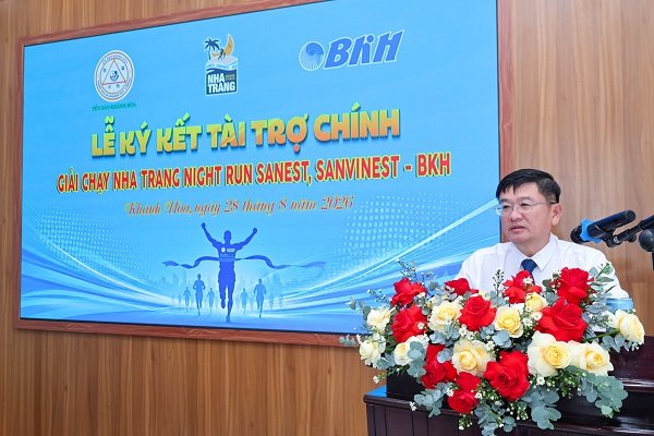 Ông Lê Hoàng Triều- Giám đốc Báo Đài PTTH Khánh Hòa phát biểu Ông Lê Hoàng Triều- Giám đốc Báo Đài PTTH Khánh Hòa phát biểu
