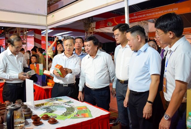 Hội chợ C&ocirc;ng Thương tại Nghệ An: Cơ hội quảng b&aacute; v&agrave; đưa h&agrave;ng Việt đến người ti&ecirc;u d&ugrave;ng.