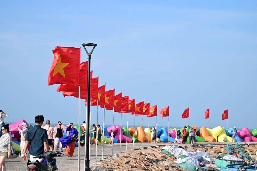 Việc đưa công viên vào hoạt động với diện mạo mới được kỳ vọng góp phần tạo dựng không gian công cộng khang trang, phục vụ nhu cầu sinh hoạt, vui chơi, tham quan của người dân và du khách. Việc đưa công viên vào hoạt động với diện mạo mới được kỳ vọng góp phần tạo dựng không gian công cộng khang trang, phục vụ nhu cầu sinh hoạt, vui chơi, tham quan của người dân và du khách.