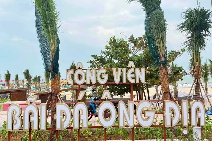 Sau 4 tháng thi công, công viên Bãi đá Ông Địa tại phường Phú Thủy được khánh thành, đưa vào sử dụng tối 29/8. (Ảnh: P.H) Sau 4 tháng thi công, công viên Bãi đá Ông Địa tại phường Phú Thủy được khánh thành, đưa vào sử dụng tối 29/8. (Ảnh: P.H)