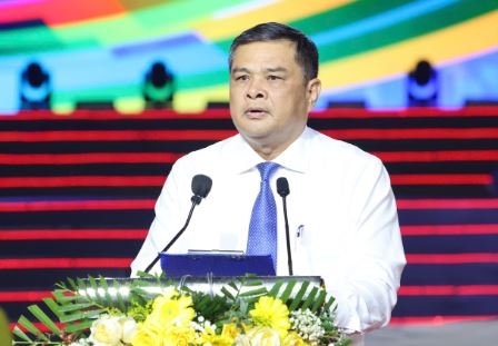 Ông Nguyễn Văn Bảy, Giám đốc Sở Văn hóa, Thể thao và Du lịch TP. Cần Thơ phát biểu tại Lễ khai mạc Đại hội Thể dục thể thao TP. Cần Thơ lần thứ X năm 2026 Ông Nguyễn Văn Bảy, Giám đốc Sở Văn hóa, Thể thao và Du lịch TP. Cần Thơ phát biểu tại Lễ khai mạc Đại hội Thể dục thể thao TP. Cần Thơ lần thứ X năm 2026