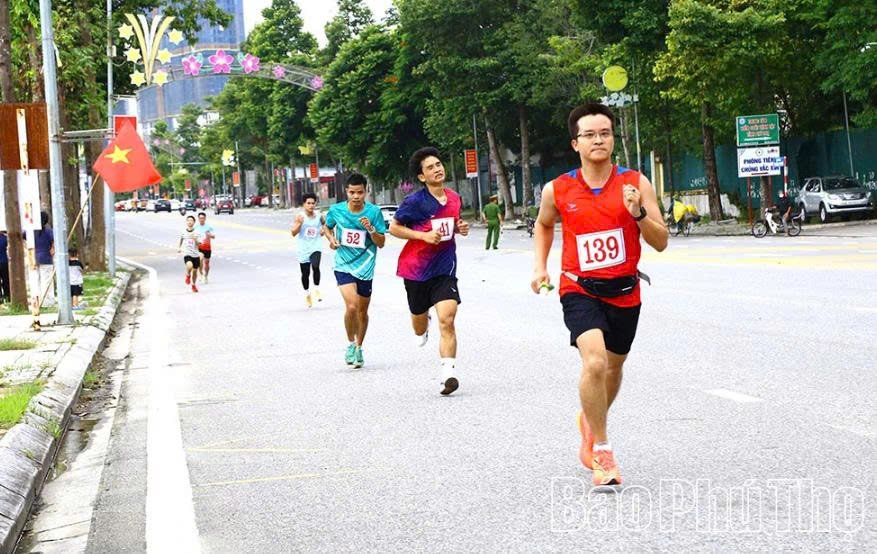 Các vận động viên tranh tài môn Việt dã tại Đại hội. Các vận động viên tranh tài môn Việt dã tại Đại hội.