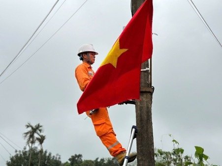 Phát huy truyền thống 57 năm xây dựng và phát triển, các thế hệ CBNV EVNNPC tiếp tục đoàn kết, đổi mới, sáng tạo, chung sức xây dựng Tổng công ty ngày càng hiện đại, phát triển bền vững Phát huy truyền thống 57 năm xây dựng và phát triển, các thế hệ CBNV EVNNPC tiếp tục đoàn kết, đổi mới, sáng tạo, chung sức xây dựng Tổng công ty ngày càng hiện đại, phát triển bền vững