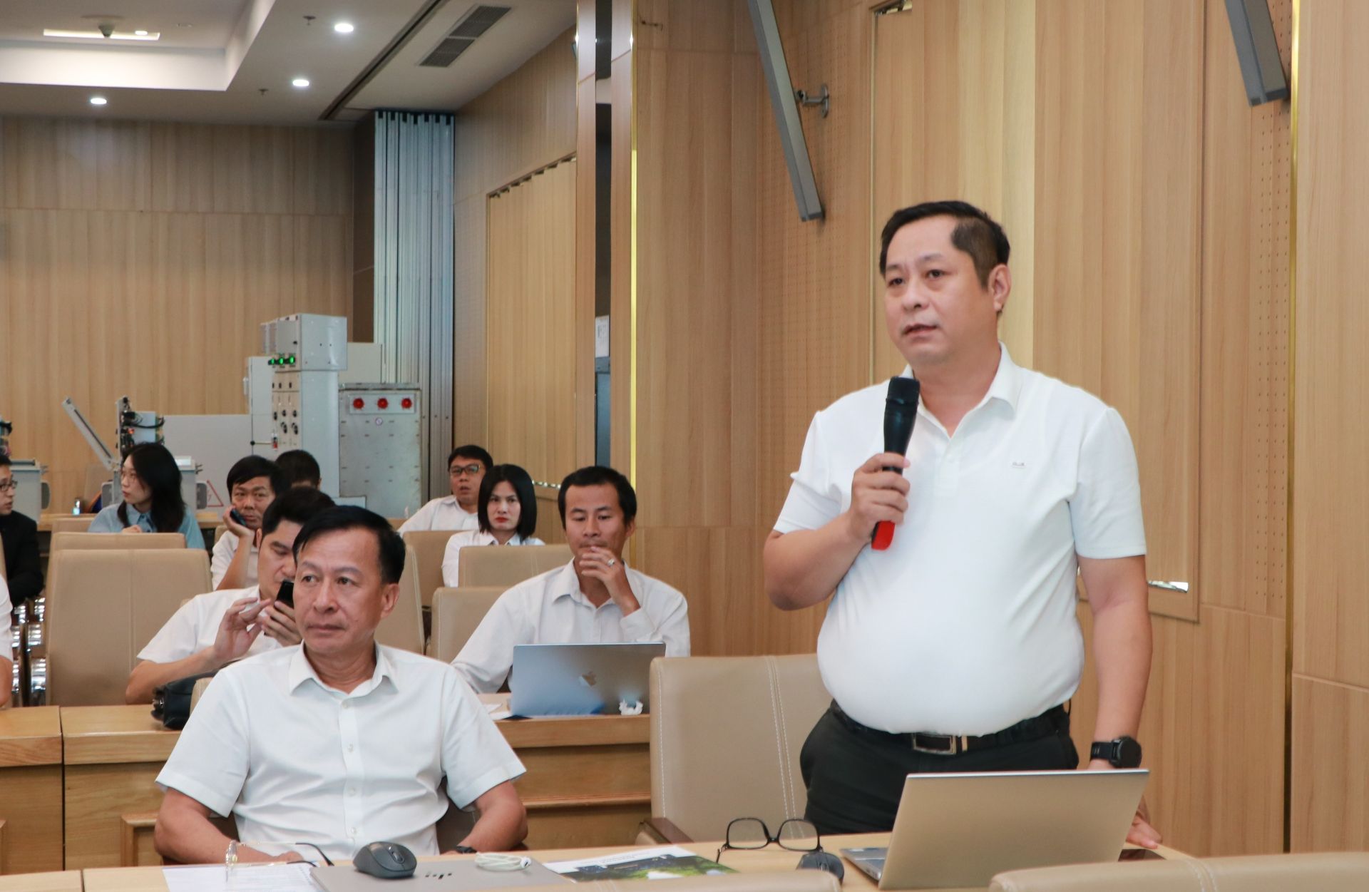 Đổi mới được nuôi dưỡng từ tinh thần học hỏi, chia sẻ và cùng tìm kiếm những cách làm hiệu quả hơn Đổi mới được nuôi dưỡng từ tinh thần học hỏi, chia sẻ và cùng tìm kiếm những cách làm hiệu quả hơn