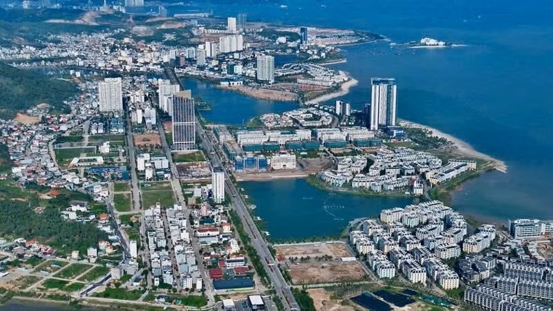 Một góc thành phố Quảng Ninh từ trên cao. (Ảnh: Quang Thọ) Một góc thành phố Quảng Ninh từ trên cao. (Ảnh: Quang Thọ)