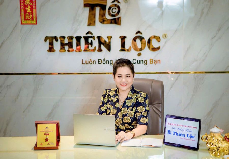Doanh nhân Trần Huệ Ngọc – Nhà sáng lập Thương hiệu Văn phòng phẩm - Bút Bi Thiên Lộc Doanh nhân Trần Huệ Ngọc – Nhà sáng lập Thương hiệu Văn phòng phẩm - Bút Bi Thiên Lộc