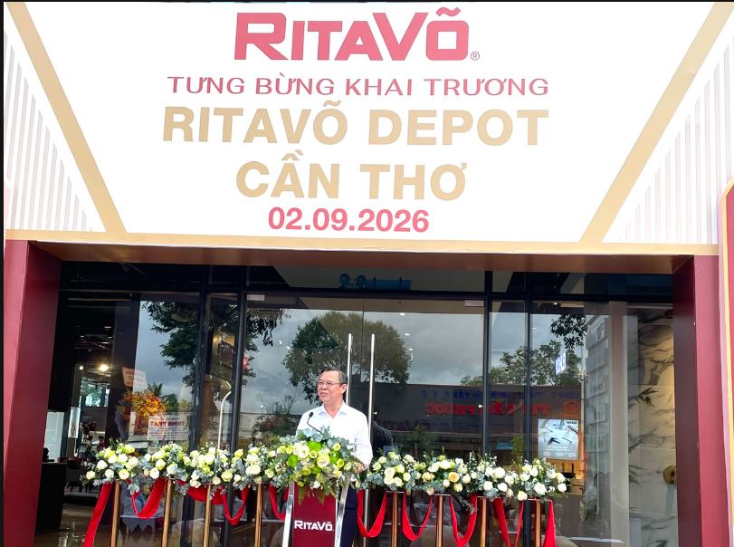 &Ocirc;ng Trương Cảnh Tuy&ecirc;n, Chủ tịch UBND TP. Cần Thơ ph&aacute;t biểu tại Lễ khai trương Rita V&otilde; Cần Thơ