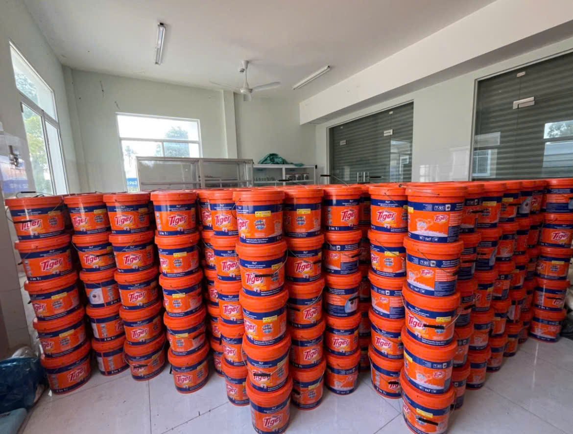 Hơn 14 tấn bột giặt c&oacute; dấu hiệu x&acirc;m phạm nh&atilde;n hiệu, hồ sơ được chuyển cơ quan điều tra. (Ảnh: QLTT)