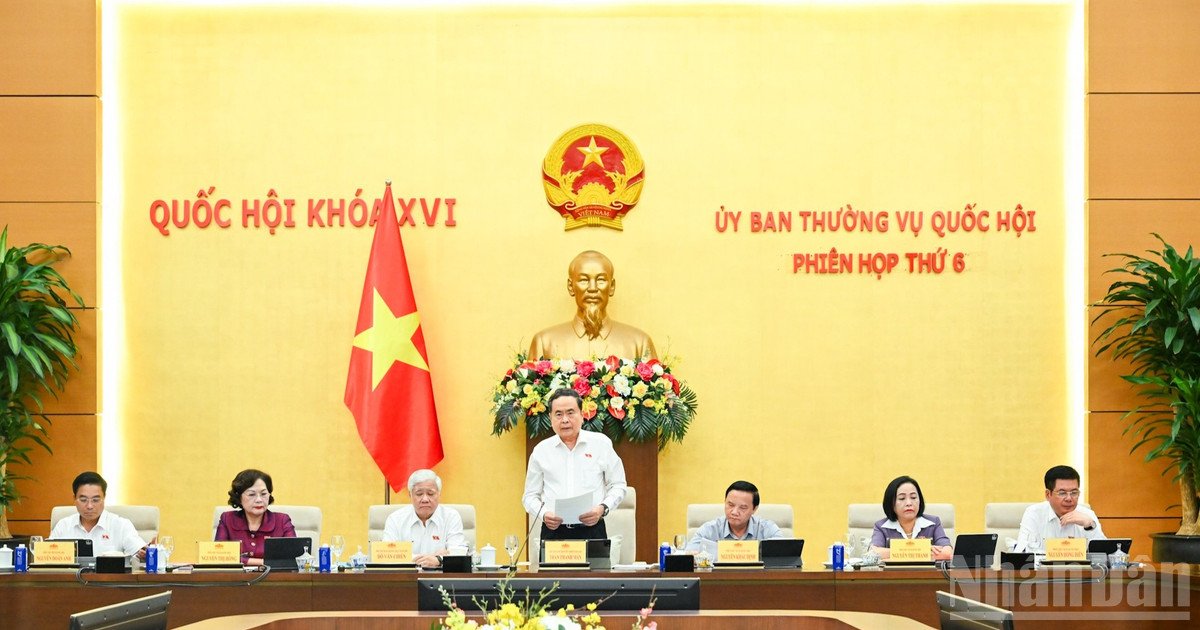 Chủ tịch Quốc hội Trần Thanh Mẫn phát biểu khai mạc phiên họp. (Ảnh: DUY LINH) Chủ tịch Quốc hội Trần Thanh Mẫn phát biểu khai mạc phiên họp. (Ảnh: DUY LINH)