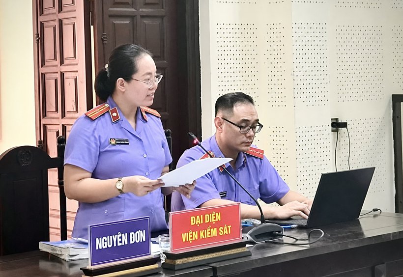 Đại diện VKSND khu vực 3, TP Quảng Ninh ph&aacute;t biểu tại phi&ecirc;n t&ograve;a