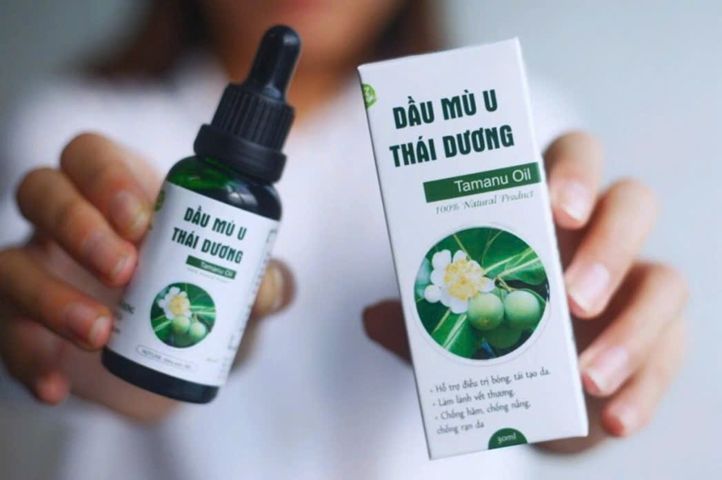 To&agrave;n bộ sản phẩm Dầu m&ugrave; u Th&aacute;i Dương của C&ocirc;ng ty TNHH Dược phẩm Đại Hưng bị buộc thu hồi, ti&ecirc;u hủy. (Ảnh: Sở Y tế H&agrave; Tĩnh)