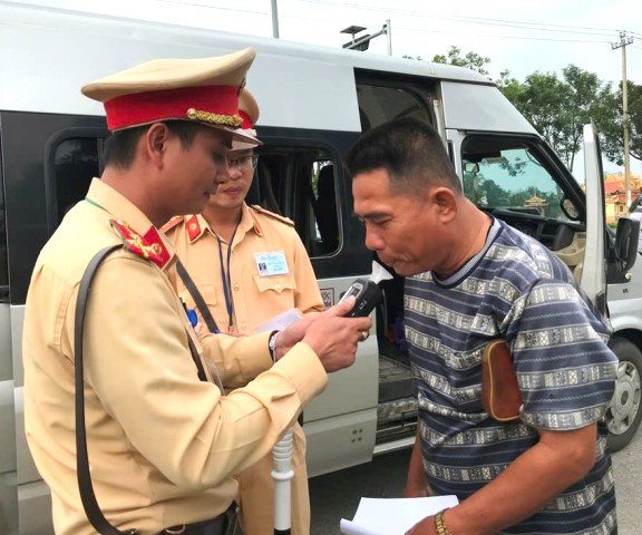 Lực lượng CSGT tăng cường tuần tra, kiểm so&aacute;t nhằm k&eacute;o giảm tai nạn giao th&ocirc;ng Đ&agrave; Nẵng trong dịp lễ. Ảnh: C&ocirc;ng an TP.Đ&agrave; Nẵng.