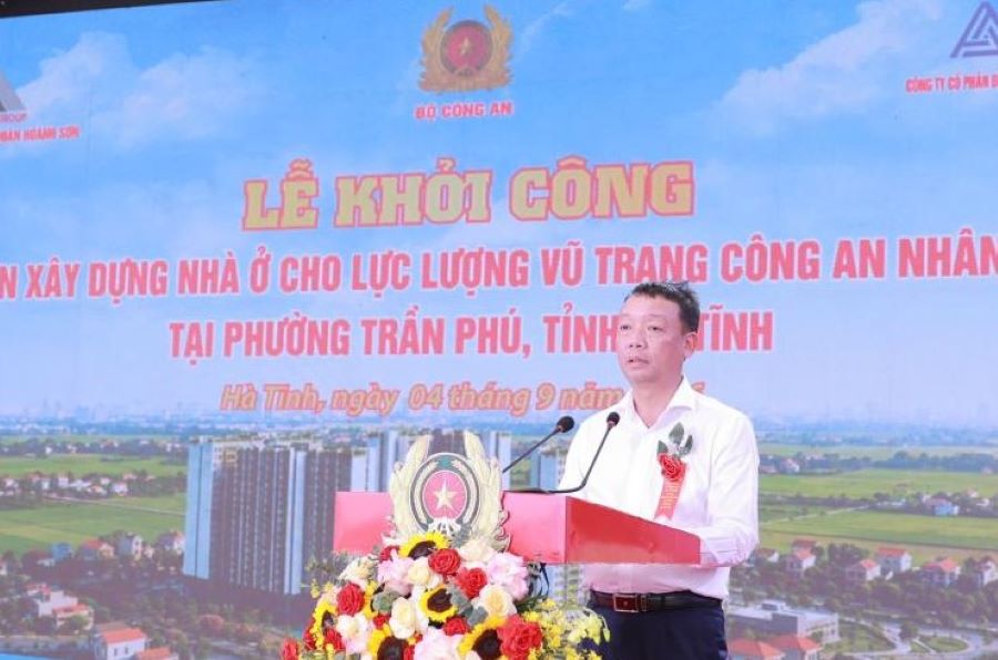 Chủ tịch UBND tỉnh Hà Tĩnh Phan Thiên Định phát biểu tại lễ khởi công Chủ tịch UBND tỉnh Hà Tĩnh Phan Thiên Định phát biểu tại lễ khởi công