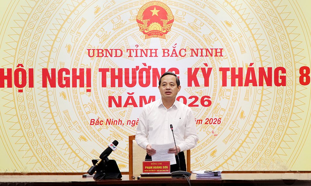 Chủ tịch UBND tỉnh Phạm Hoàng Sơn phát biểu chỉ đạo hội nghị Chủ tịch UBND tỉnh Phạm Hoàng Sơn phát biểu chỉ đạo hội nghị