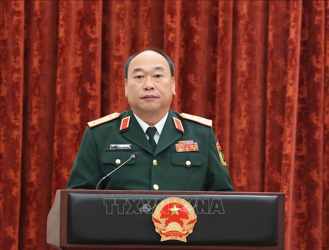 Thượng tướng L&ecirc; Quang Đạo, Ph&oacute; Tổng Tham mưu trưởng Qu&acirc;n đội nh&acirc;n d&acirc;n Việt Nam ph&aacute;t biểu nhận nhiệm vụ. Ảnh: Thống Nhất/TTXVN