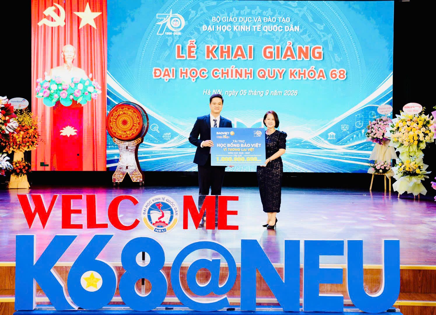 Bảo Việt dành 1 tỷ đồng trao học bổng “Bảo Việt - Vì tương lai Việt” cho sinh viên Đại học Kinh tế Quốc dân năm học 2026 - 2027 Bảo Việt dành 1 tỷ đồng trao học bổng “Bảo Việt - Vì tương lai Việt” cho sinh viên Đại học Kinh tế Quốc dân năm học 2026 - 2027