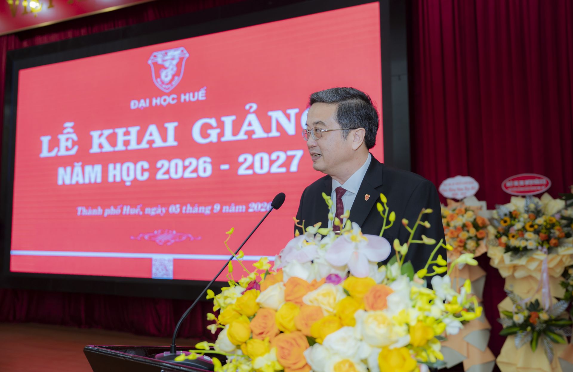 GS.TS Nguyễn Vũ Quốc Huy- Quyền Gi&aacute;m đốc Đại học Huế ph&aacute;t biểu tại Lễ khai giảng