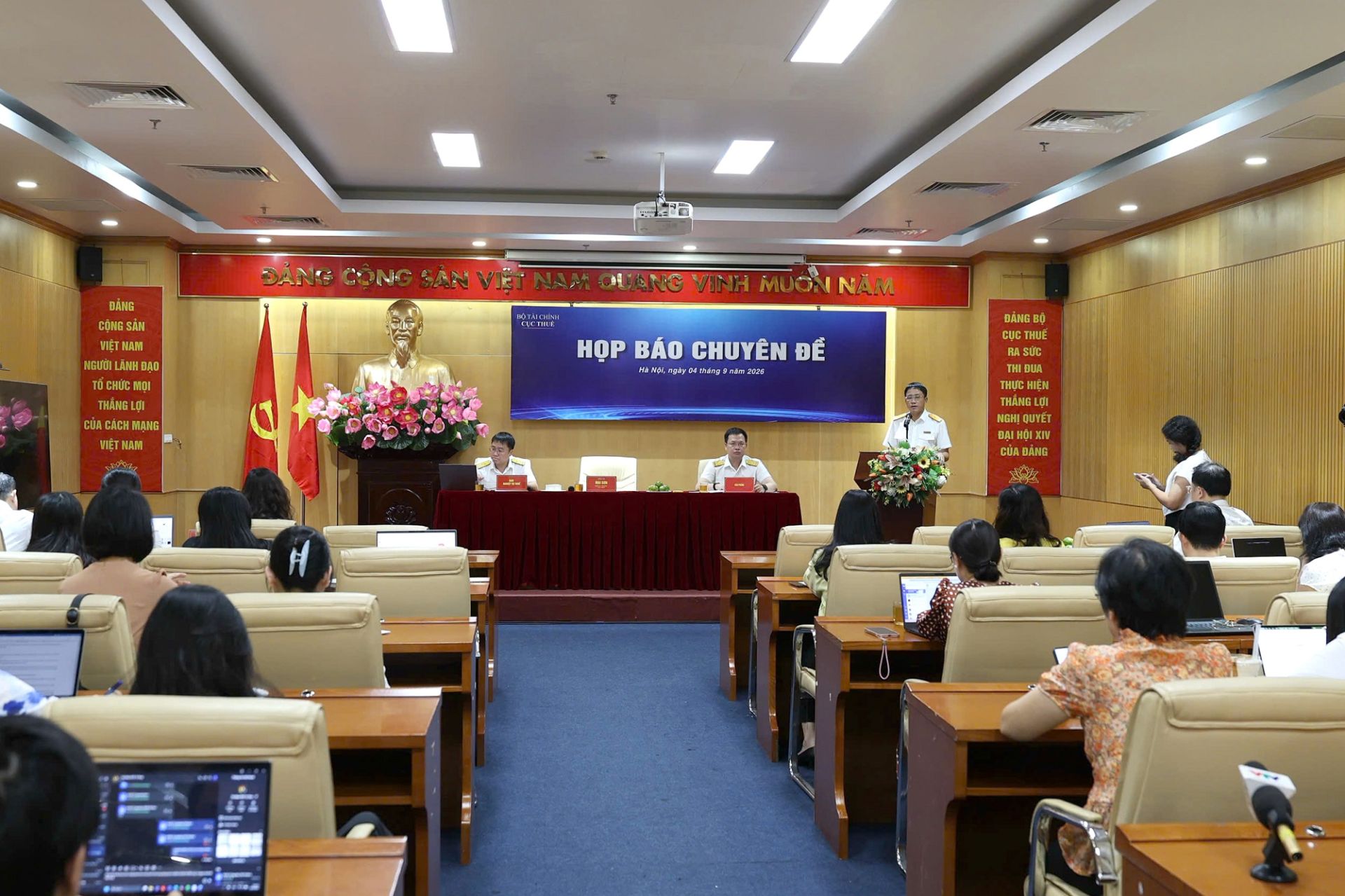 Quang cảnh buổi họp b&aacute;o. Ảnh: gdt.gov.vn