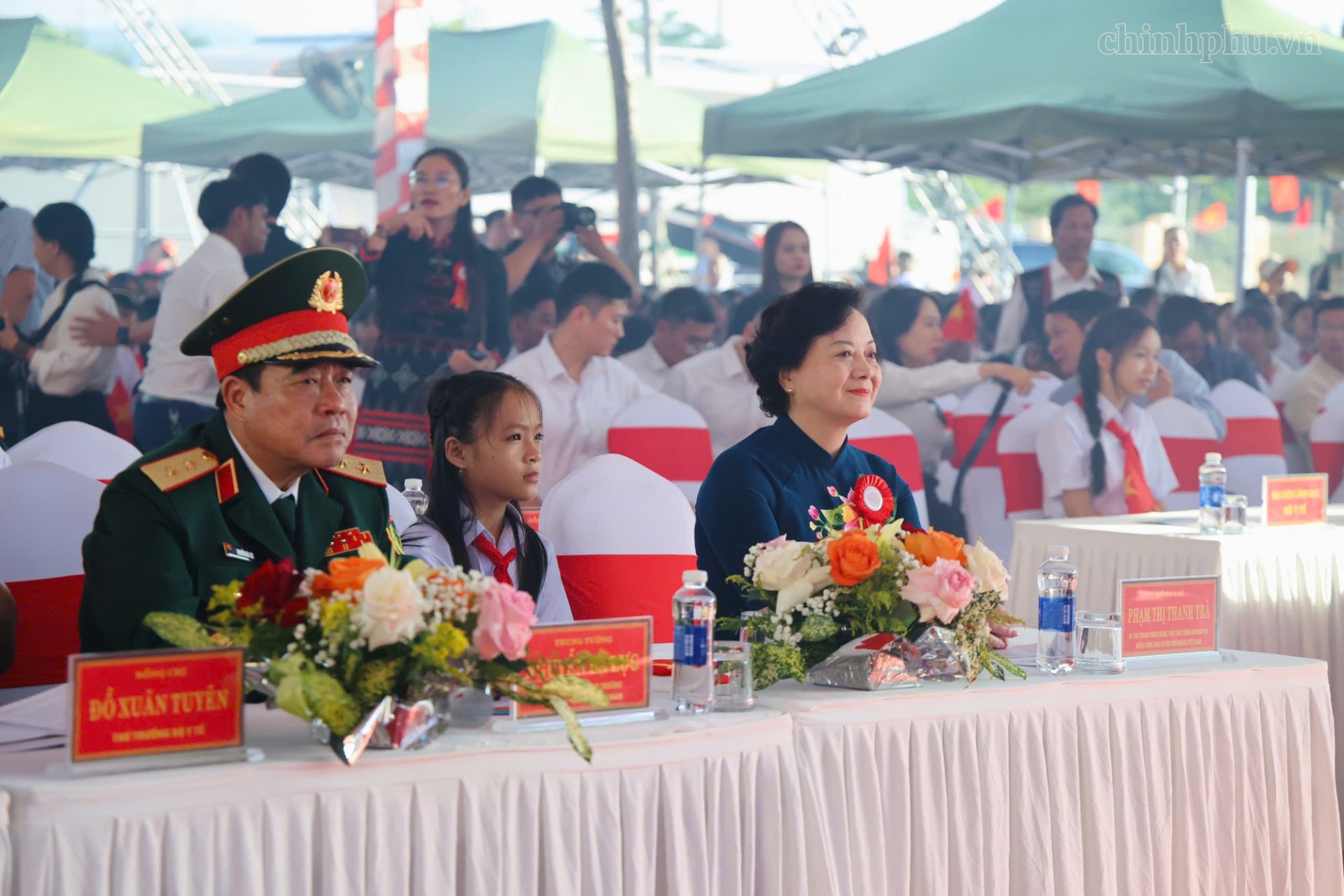 Bí thư Trung ương Đảng, Phó Thủ tướng Phạm Thị Thanh Trà dự lễ khánh thành và khai giảng năm học 2026-2027 tại Trường phổ thông nội trú liên cấp Tiểu học và Trung học cơ sở A Lưới 3, xã A Lưới 3, thành phố Huế - Ảnh: chinhphu.vn/Thu Giang Bí thư Trung ương Đảng, Phó Thủ tướng Phạm Thị Thanh Trà dự lễ khánh thành và khai giảng năm học 2026-2027 tại Trường phổ thông nội trú liên cấp Tiểu học và Trung học cơ sở A Lưới 3, xã A Lưới 3, thành phố Huế - Ảnh: chinhphu.vn/Thu Giang
