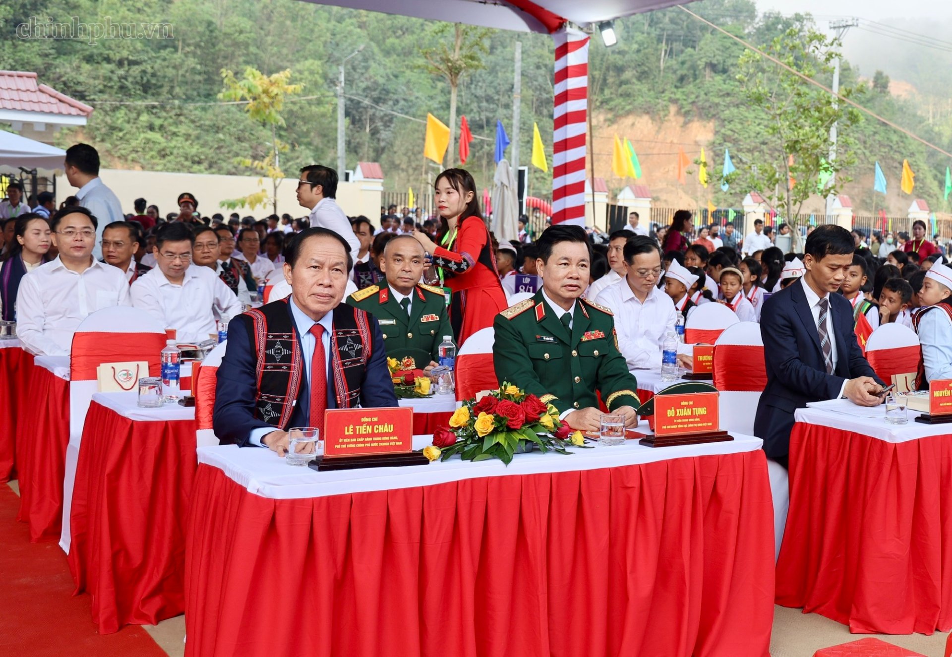 Phó Thủ tướng Chính phủ Lê Tiến Châu dự Lễ Khai giảng năm học 2026 - 2027 và khánh thành Trường Phổ thông Dân tộc nội trú Tiểu học & Trung học cơ sở Tây Giang, xã Tây Giang, thành phố Đà Nẵng - Ảnh: chinhphu.vn/Thu Sa Phó Thủ tướng Chính phủ Lê Tiến Châu dự Lễ Khai giảng năm học 2026 - 2027 và khánh thành Trường Phổ thông Dân tộc nội trú Tiểu học & Trung học cơ sở Tây Giang, xã Tây Giang, thành phố Đà Nẵng - Ảnh: chinhphu.vn/Thu Sa