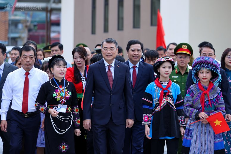Thủ tướng Chính phủ Lê Minh Hưng dự và phát biểu tại lễ khai giảng năm học 2026–2027 và khánh thành các trường phổ thông nội trú liên cấp tại các xã biên giới đất liền - Ảnh: chinhphu.vn/Nhật Bắc Thủ tướng Chính phủ Lê Minh Hưng dự và phát biểu tại lễ khai giảng năm học 2026–2027 và khánh thành các trường phổ thông nội trú liên cấp tại các xã biên giới đất liền - Ảnh: chinhphu.vn/Nhật Bắc