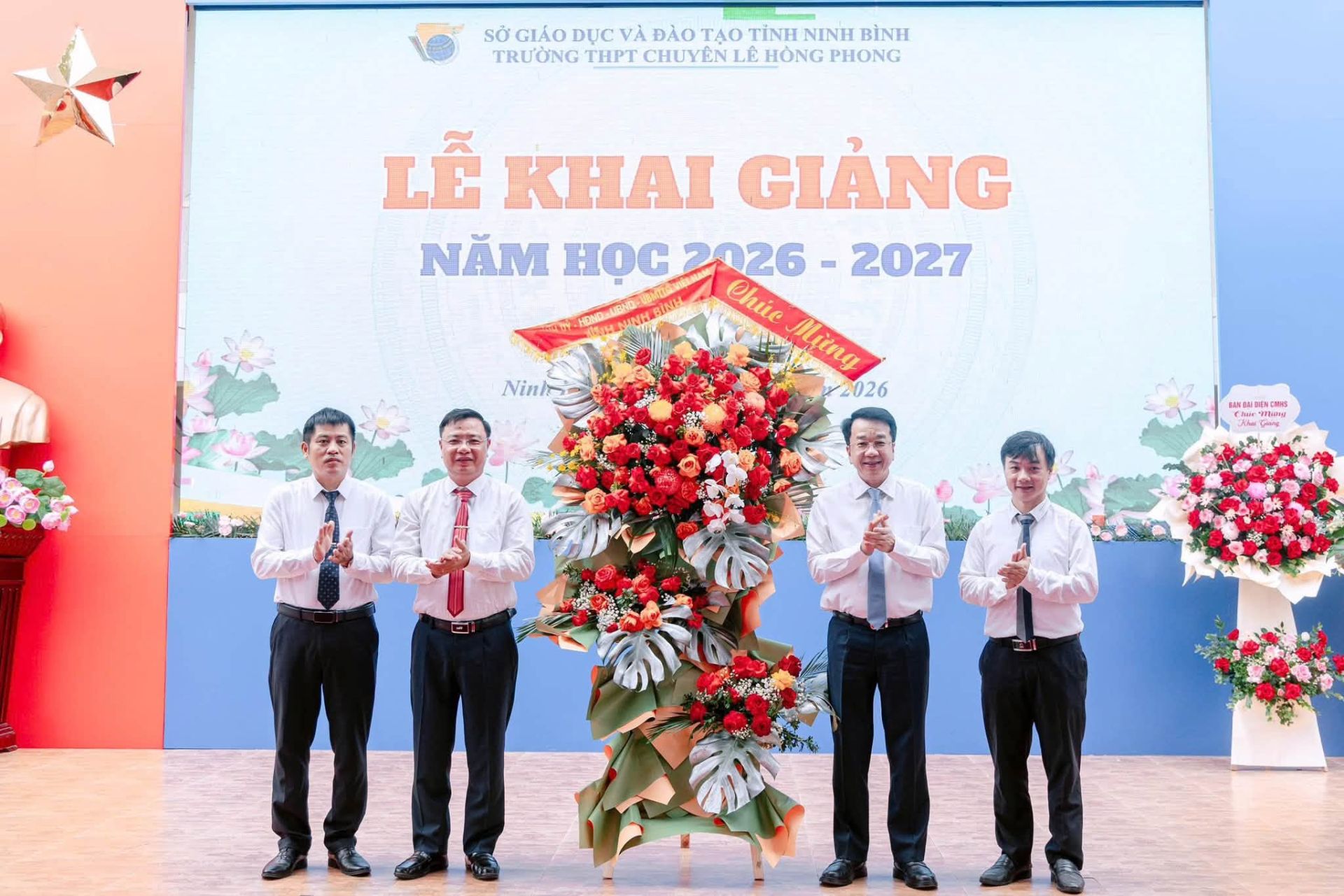 Phó Bí thư Tỉnh ủy, Chủ tịch UBND tỉnh Ninh Bình Nguyễn Thanh Bình Phó Bí thư Tỉnh ủy, Chủ tịch UBND tỉnh Ninh Bình Nguyễn Thanh Bình