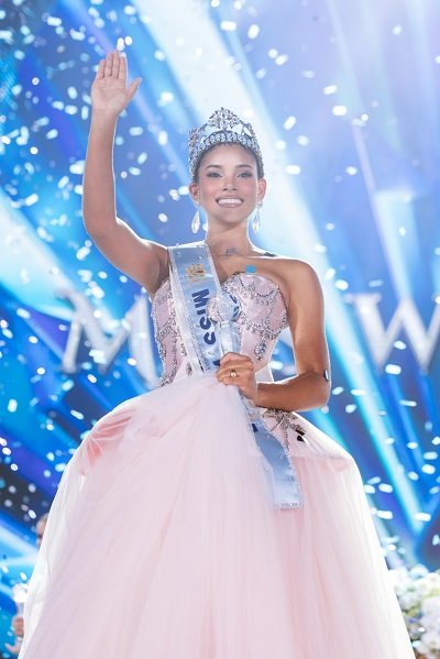 Người đẹp Joheirry Mola (Cộng h&ograve;a Dominica) đăng quang vương miện Miss World 2026