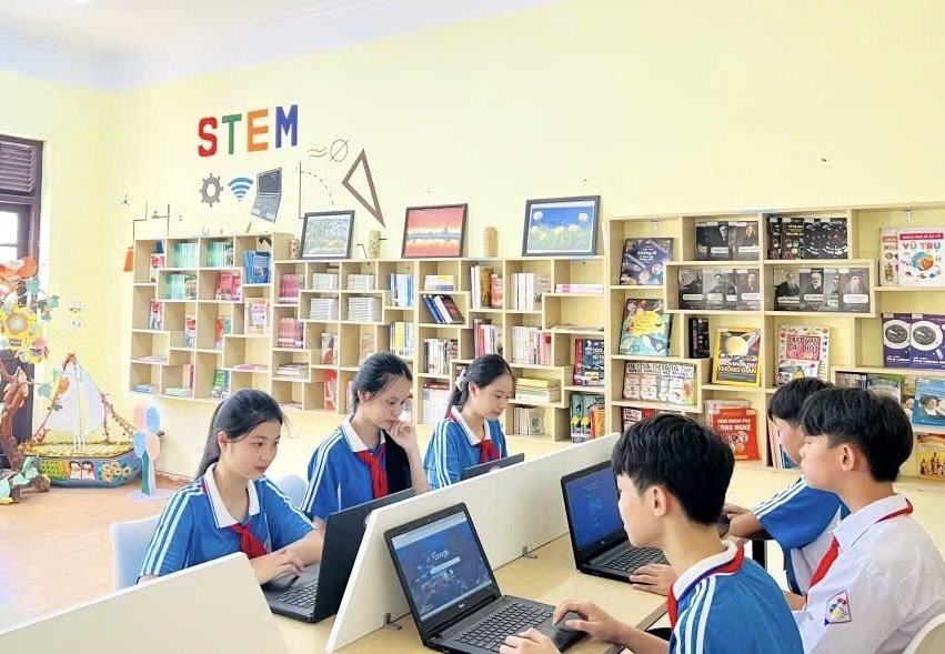 Thư viện thông minh của Trường THCS Mạo Khê 2 Thư viện thông minh của Trường THCS Mạo Khê 2