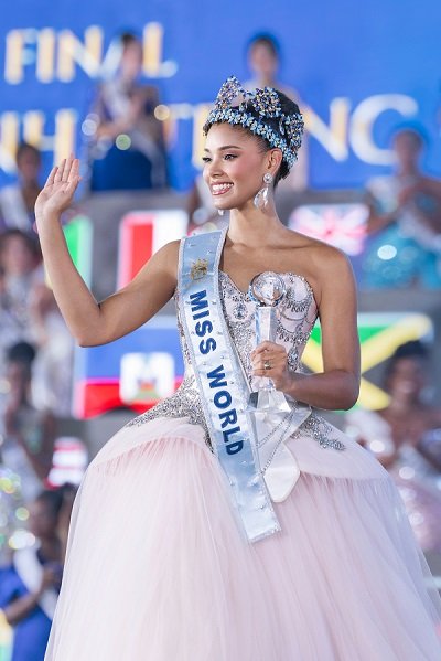 Người đẹp Joheirry Mola (Cộng h&ograve;a Dominica) đăng quang vương miện Miss World 2026