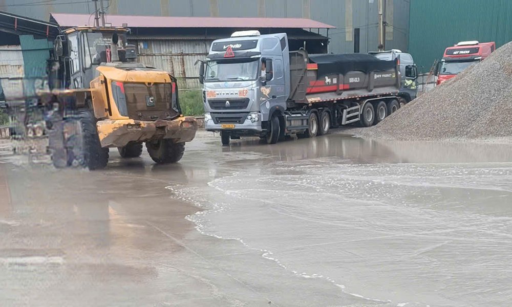C&ocirc;ng ty tr&aacute;ch nhiệm hữu hạn sản xuất v&agrave; x&acirc;y dựng HT86 Việt Nam kh&ocirc;ng trực tiếp tổ chức sản xuất tại dự &aacute;n m&agrave; cho C&ocirc;ng ty tr&aacute;ch nhiệm hữu hạn dịch vụ v&agrave; thương mại Hưng Hiệp thu&ecirc; để sản xuất b&ecirc; t&ocirc;ng.