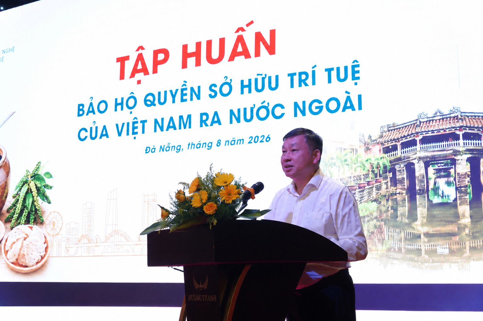 &Ocirc;ng Trần L&ecirc; Hồng - Ph&oacute; Cục trưởng Cục Sở hữu tr&iacute; tuệ khai mạc lớp tập huấn tại Đ&agrave; Nẵng