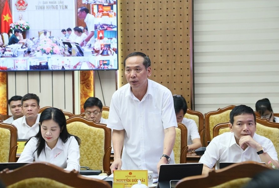Lãnh đạo Sở Tài chính phát biểu tại cuộc họp Lãnh đạo Sở Tài chính phát biểu tại cuộc họp