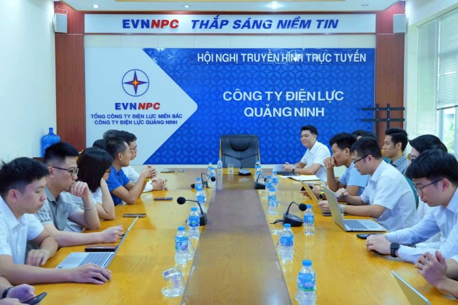Toàn cảnh buổi làm việc Toàn cảnh buổi làm việc