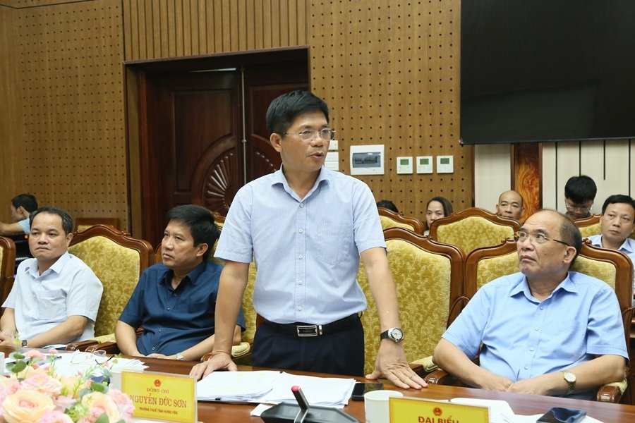Lãnh đạo Thuế tỉnh Hưng Yên phát biểu tại cuộc họp. (Ảnh Tấn Đạt) Lãnh đạo Thuế tỉnh Hưng Yên phát biểu tại cuộc họp. (Ảnh Tấn Đạt)