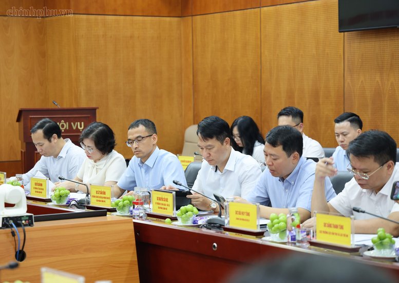 C&aacute;c đại biểu tham dự buổi l&agrave;m việc - Ảnh: chinhphu.vn/Thu Giang