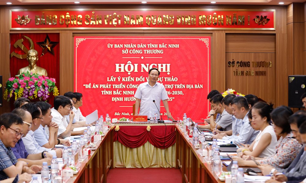 Đồng chí Phạm Văn Thịnh, Phó Chủ tịch UBND tỉnh phát biểu chỉ đạo. Đồng chí Phạm Văn Thịnh, Phó Chủ tịch UBND tỉnh phát biểu chỉ đạo.