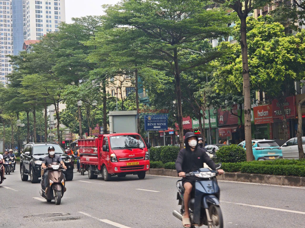 Không khí lạnh đầu mùa khiến Bắc Bộ chuyển mát, kèm mưa rào và dông trong ngày 10/9. Không khí lạnh đầu mùa khiến Bắc Bộ chuyển mát, kèm mưa rào và dông trong ngày 10/9.