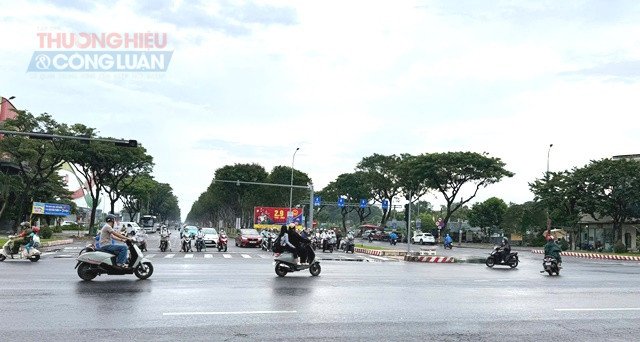 Hiện trạng tuyến đường Nguyễn Sinh Sắc.