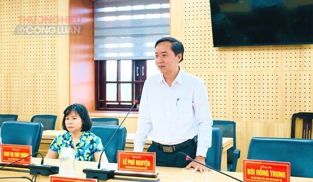 Đại diện l&atilde;nh đạo UBND x&atilde; H&ograve;a Vang ph&aacute;t biểu.