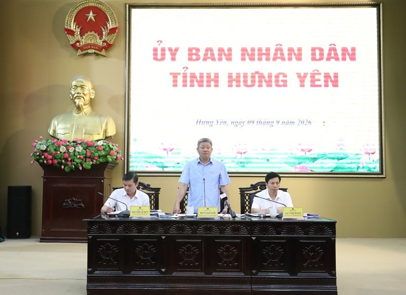 Chủ tịch UBND tỉnh Hưng Y&ecirc;n ph&aacute;t biểu tại cuộc họp