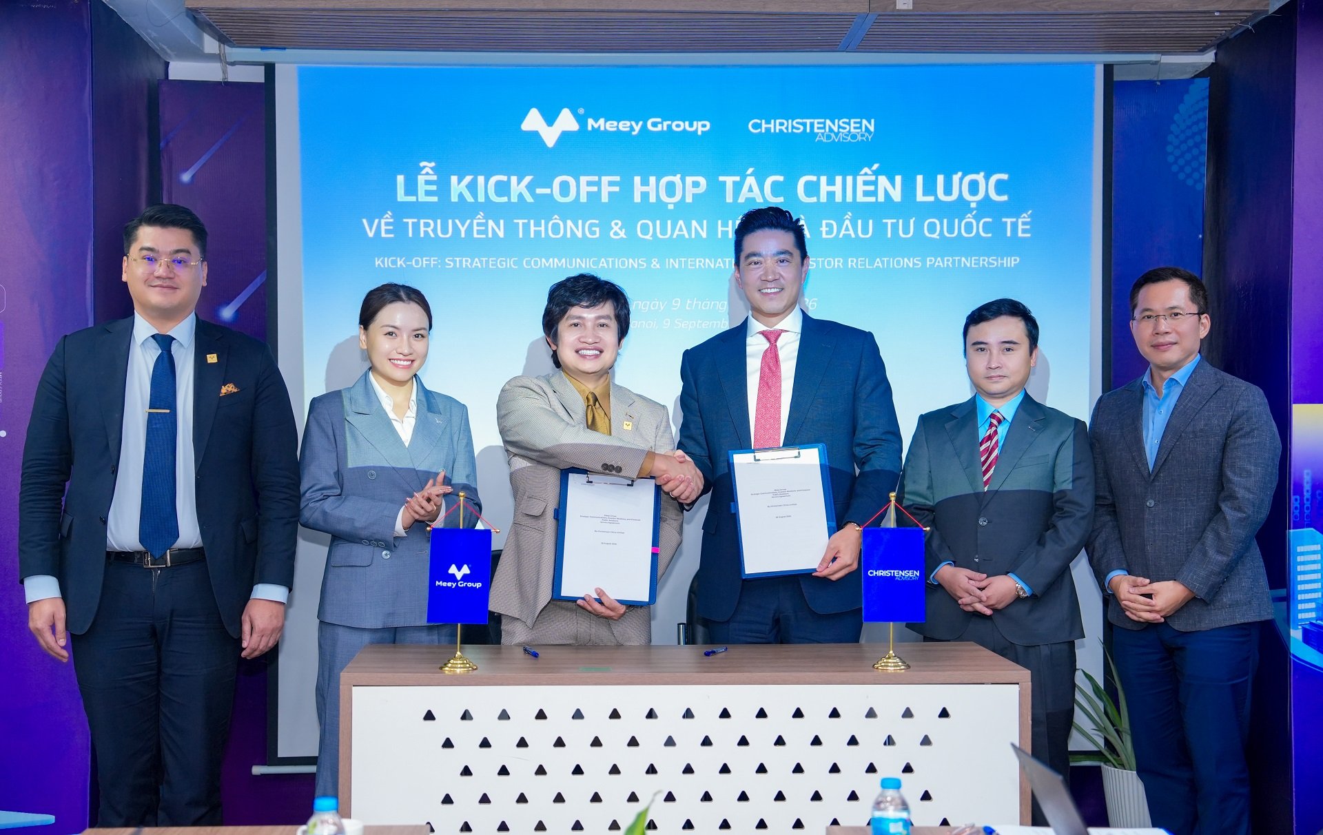 Meey Group ký kết hợp tác chiến lược với Christensen Advisory. Meey Group ký kết hợp tác chiến lược với Christensen Advisory.