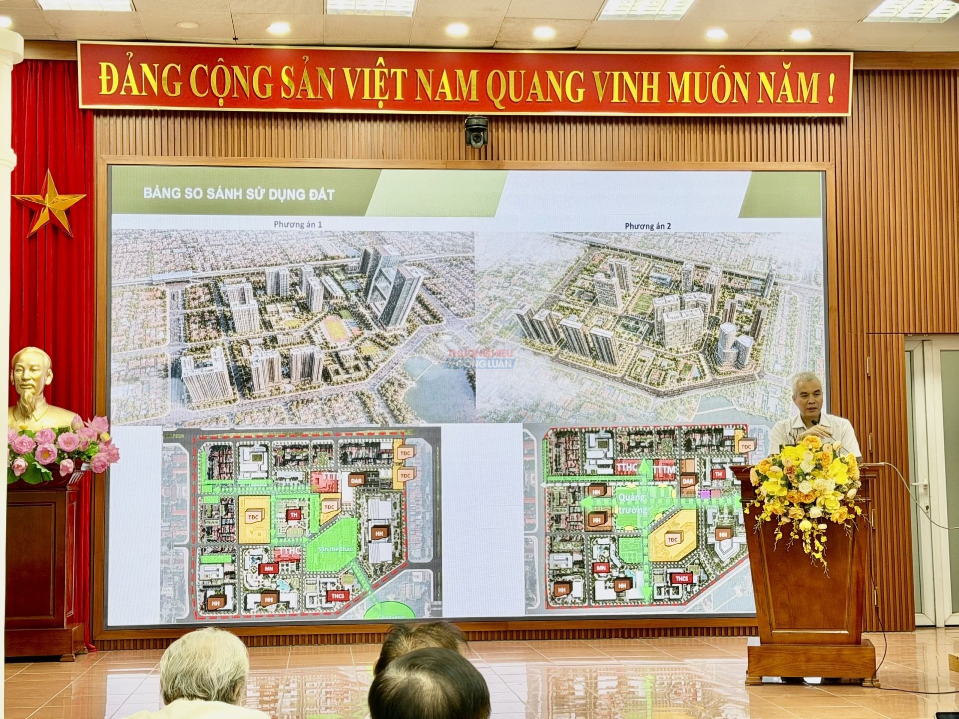 &ocirc;ng Nguyễn Hồng Sơn, B&iacute; thư Đảng ủy, Chủ tịch HĐND phường Nghĩa Đ&ocirc; k&ecirc;t luận hội nghị