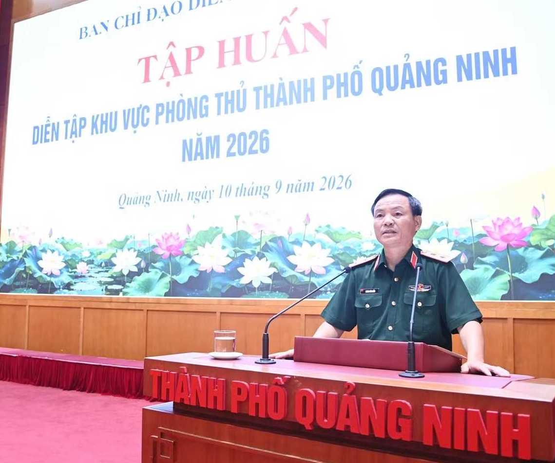 Trung tướng Lương Văn Kiểm, Tư lệnh Quân khu 3, phát biểu chỉ đạo tập huấn Trung tướng Lương Văn Kiểm, Tư lệnh Quân khu 3, phát biểu chỉ đạo tập huấn