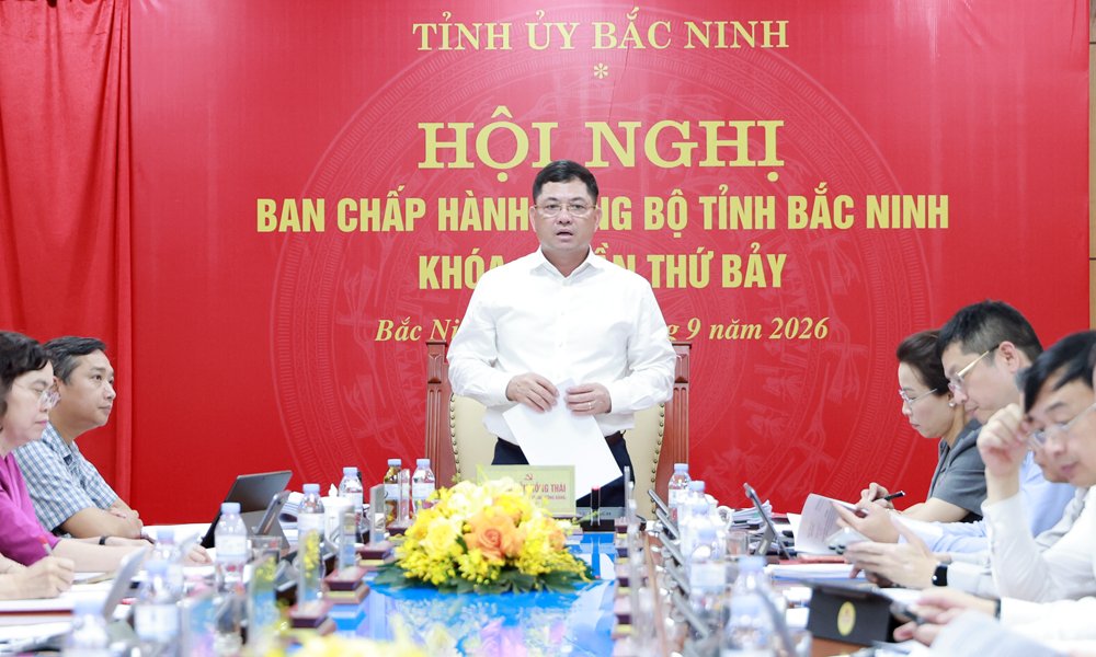 Đồng chí Nguyễn Hồng Thái, Bí thư Tỉnh ủy phát biểu chỉ đạo tại hội nghị. Đồng chí Nguyễn Hồng Thái, Bí thư Tỉnh ủy phát biểu chỉ đạo tại hội nghị.