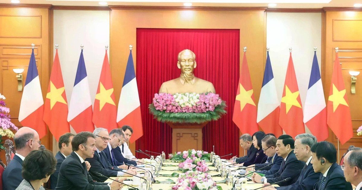 Tổng Bí thư Tô Lâm tiếp Tổng thống Pháp Emmanuel Macron thăm cấp Nhà nước tới Việt Nam, ngày 26/5/2025, tại Trụ sở Trung ương Đảng. (Ảnh: TTXVN) Tổng Bí thư Tô Lâm tiếp Tổng thống Pháp Emmanuel Macron thăm cấp Nhà nước tới Việt Nam, ngày 26/5/2025, tại Trụ sở Trung ương Đảng. (Ảnh: TTXVN)
